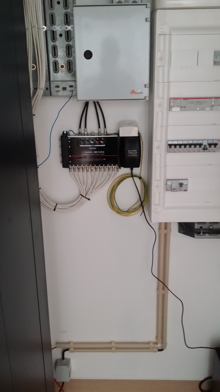 INSTALLATION ENTRETIEN ANTENNE COLLECTIVE