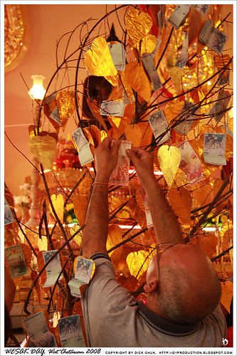 Wesak Day @ Wat Chetawan