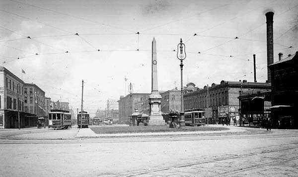 The "Battle of Liberty Place" monument in New Orleans in 1906