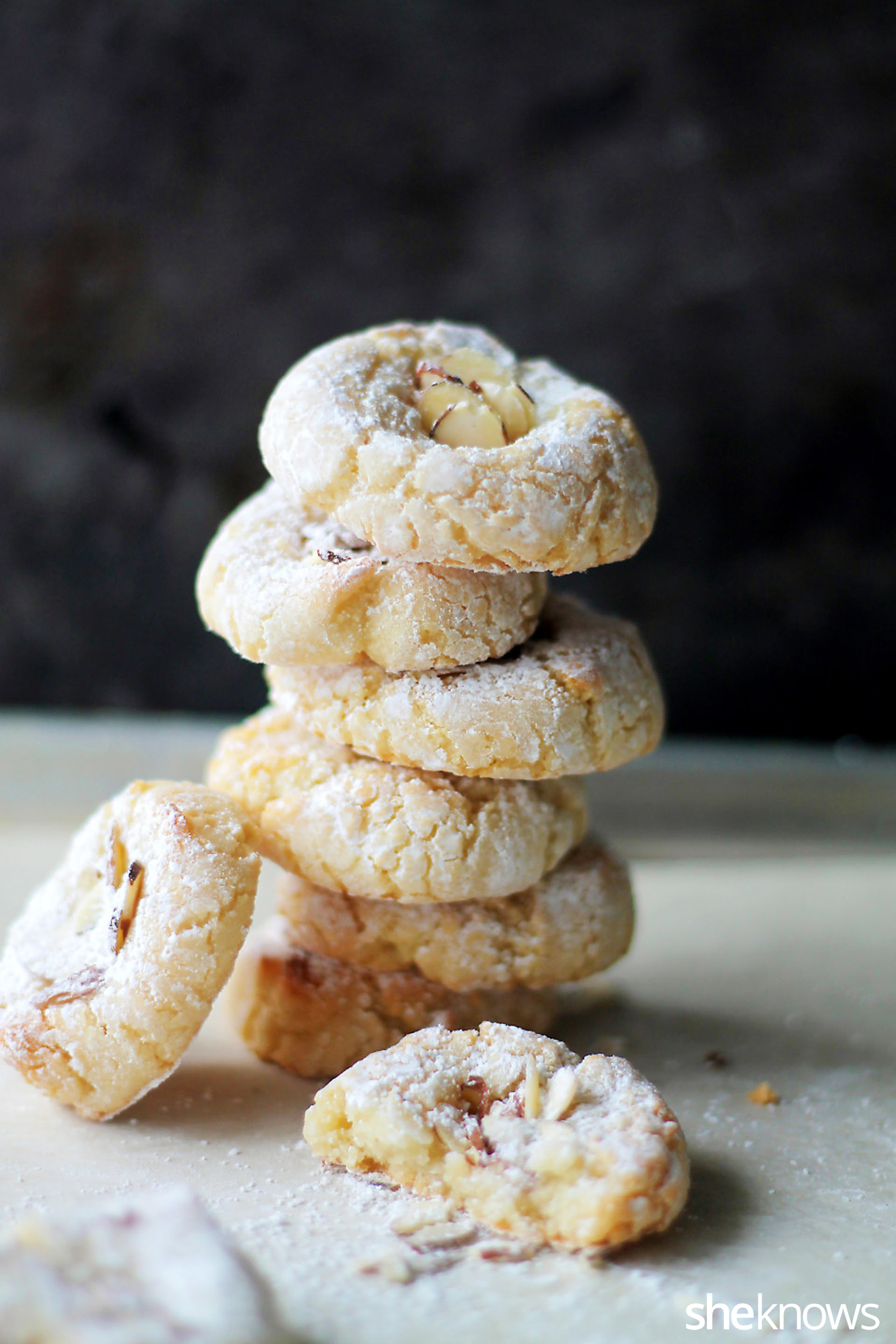 4-Ingredient Italian almond cookies prove holiday baking ...