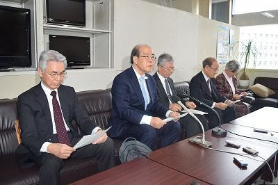 Nine Okinawan higher education institution presidents request Osprey flight suspension