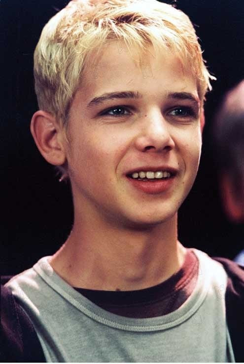 Foto de Max Thieriot - Un canguro superduro : Foto Adam 
