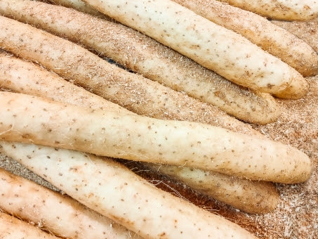 長芋が腐るとどうなる 黒 茶色 ピンク 黄色に変色 保存方法と期限 見分け方は お役立ち 季節の耳より情報局