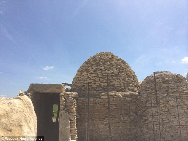 Initially  the cremated remains of 2,400 people can be stored in 250 niches inside four chambers, though the eventual plan is 350 niches in seven chambers. Entire families can reserve their own ¿room¿ in the tomb, which has no religious links although it¿s already attracting pagan worshippers, said Tim, a self-confessed atheist