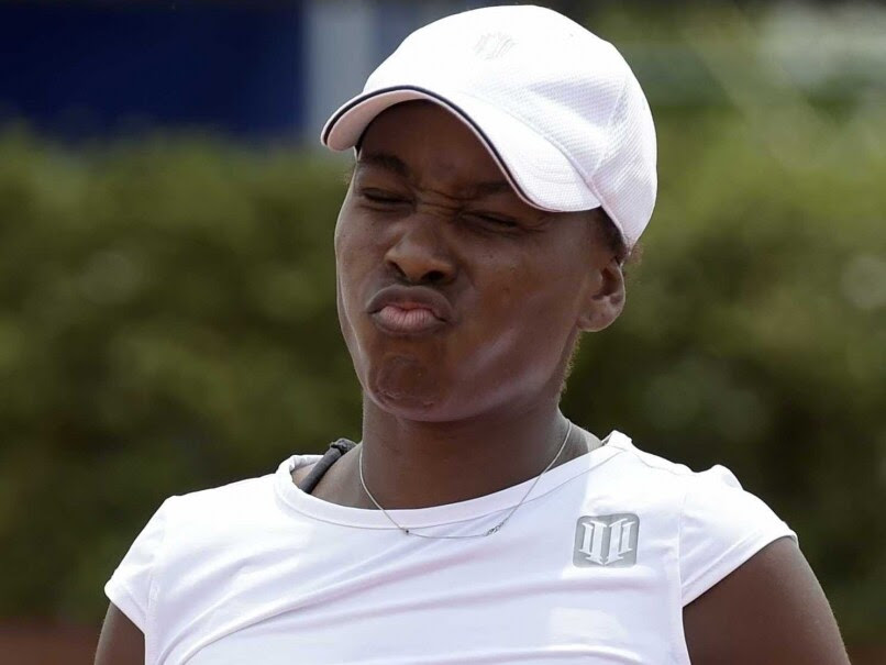 Venus Williams reacts
