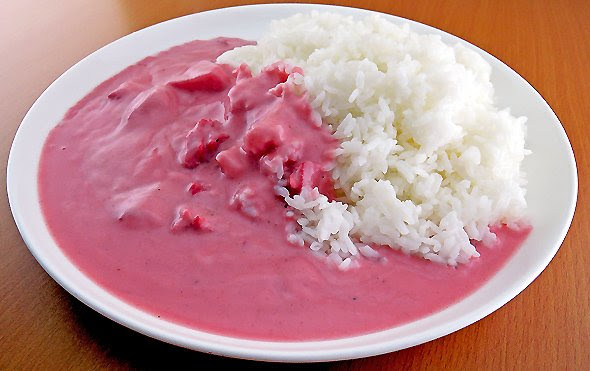 カレーなのに どピンク 鳥取が生んだ驚異のグルメ 華貴婦人のピンク華麗 を食べてみた At Home Vox アットホームボックス