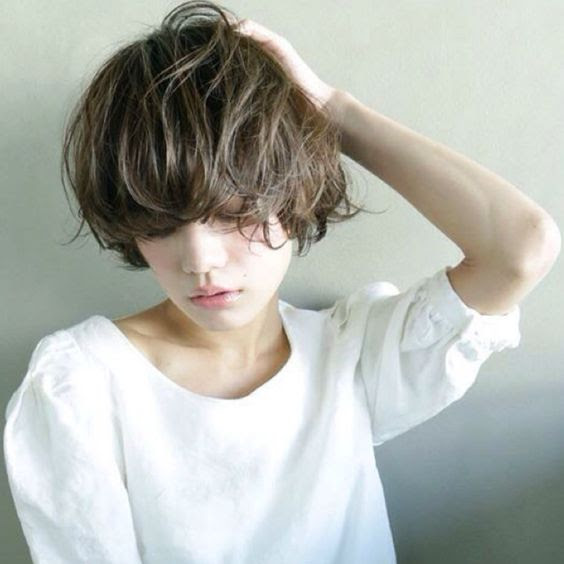 クセ毛女子必見 クセ毛を活かす無造作ヘアスタイル特集 ケアポイント 髪のミカタ