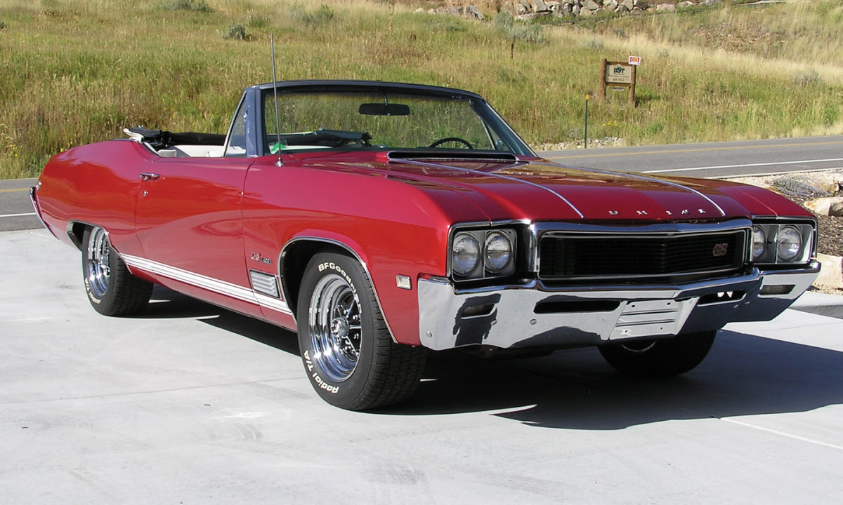 American muscle car from 1968-Buick Gran Sport, classic sports car, roadster