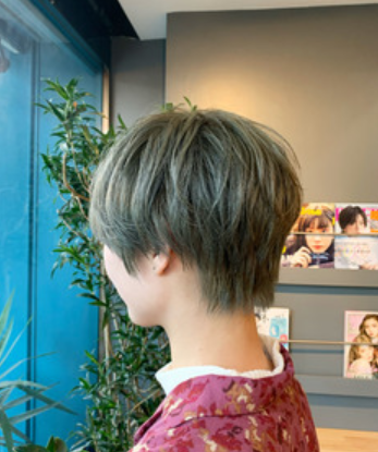 レイヤーショート オリーブアッシュ 福島市 美容室 チェリーコーク ランプ ガーデン
