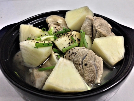 Thơm ngon, bổ dưỡng canh chân giò hầm sa kê - 1