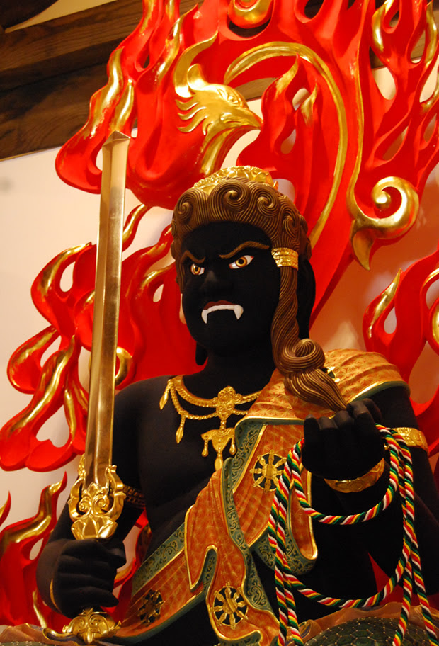 不動明王 山高龍雲