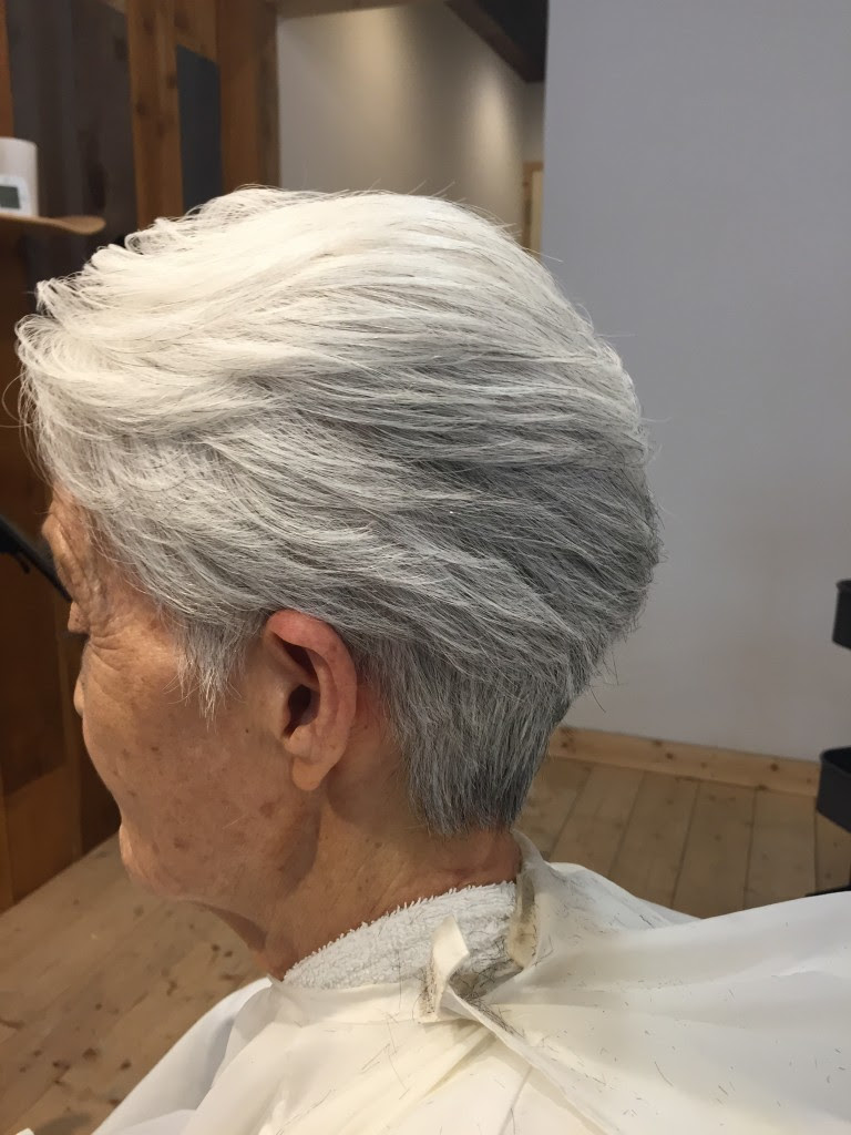 綺麗な白髪 杉田のプライベートサロンrullhair 杉田 美容室 美容院 Rull Hair ラルヘアー