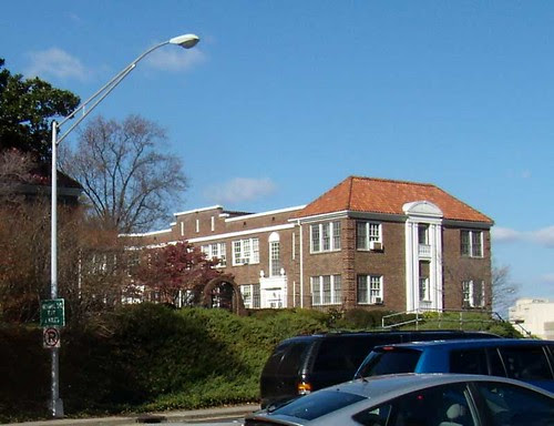 PB181246-Pershing-Point-Looking-NNW-Apartments