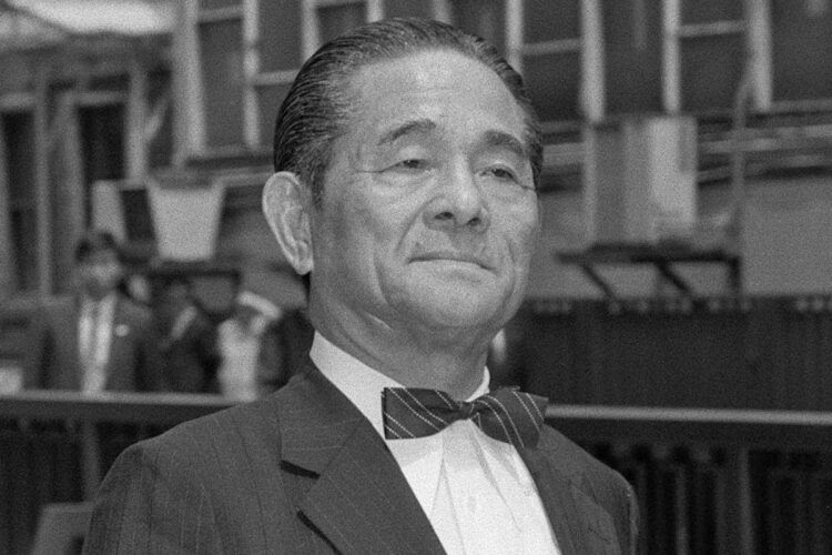 日本点滴之五十九 男气极道 黑白子 东洋镜