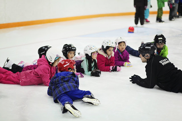 saturday skating lessons
