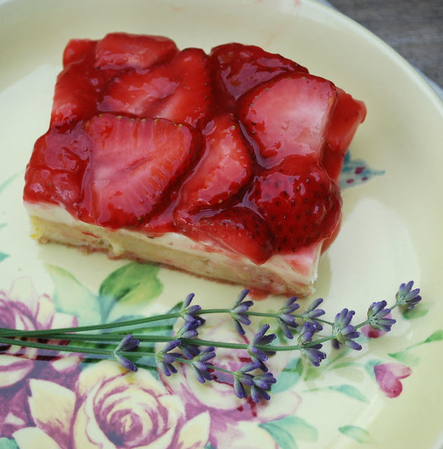 Strawberries & Cream Squares 1