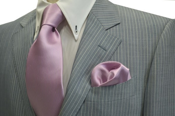 ピンク系 色が与えるネクタイの印象 Allety