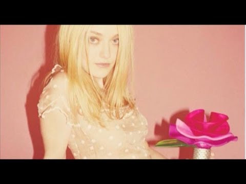Dakota Fanning's provocative ad banned in the UK