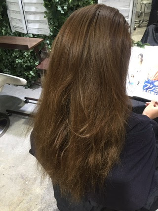 憧れのつやつやストレートヘアーになるための4つの方法 ミネコラ質感矯正 などヘアケア トリートメントに特化した渋谷の美容室セルサスの公式サイトです