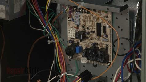 Your air conditioning options for the hotter months range from portable units to central duct systems with large fans. Rheem Furnace Isn't Working? Control Board #62-25338-01