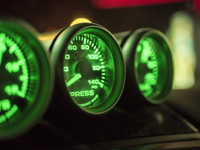 Gauges 1242537 1280