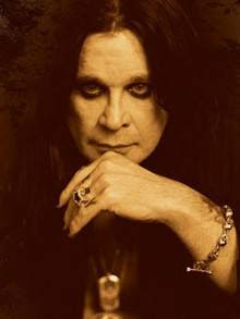 http://www.spirit-of-metal.com/membre_groupe/photo/John_Michael_Osbourne-12352.jpg