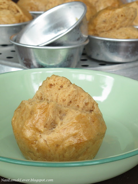 Brown Sugar Huat Kueh (steamed brown sugar Chinese cake)