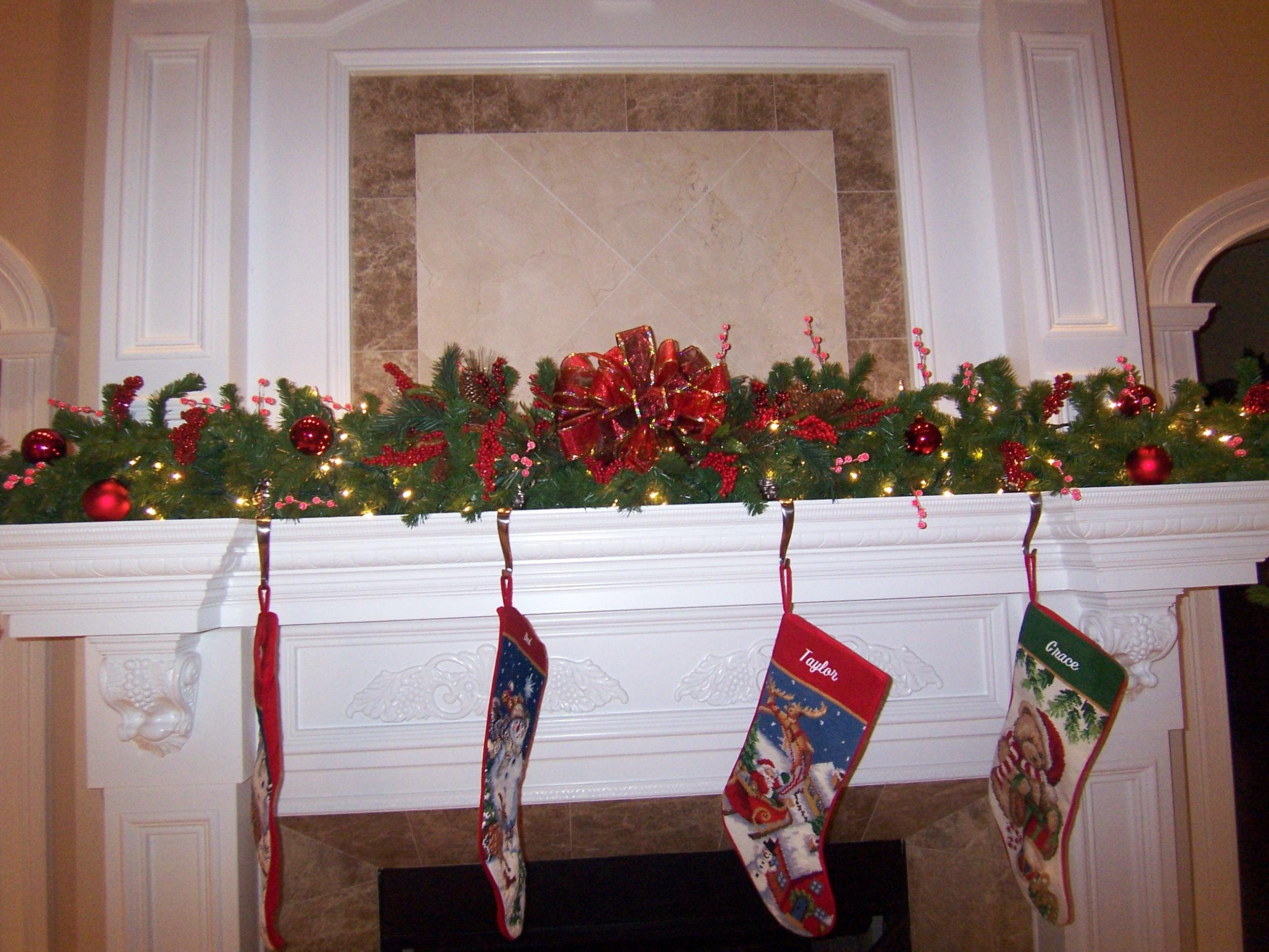 Christmas – Deck the Halls with Beautiful Garland | West Cobb Magazine