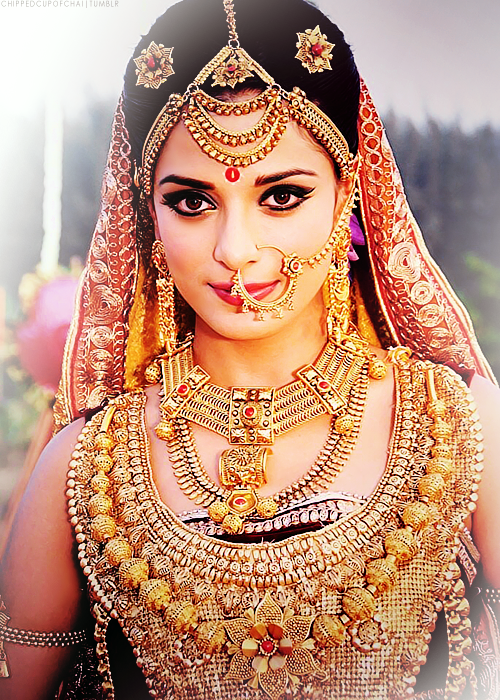 Indian TV Actress Pooja Sharma Height, Weight, Age, Husband, Affairs & More, TV and film actress Pooja Sharma Serial, Character Name, Photo, wallpaper