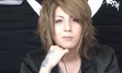 SCREW ルイ