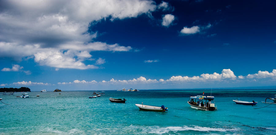 Pantai Nusa Lembongan by SaiogaMan on DeviantArt