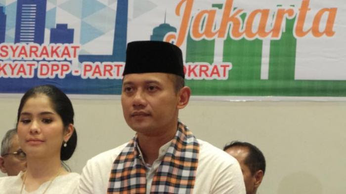 Wah Salah Satu Cagub Tolak Kenakan Kaos  Persija 