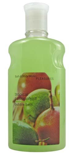 Detail image Bath & Body Works Tropical Passionfruit Pleasures Collection Bubble Bath 10 fl oz