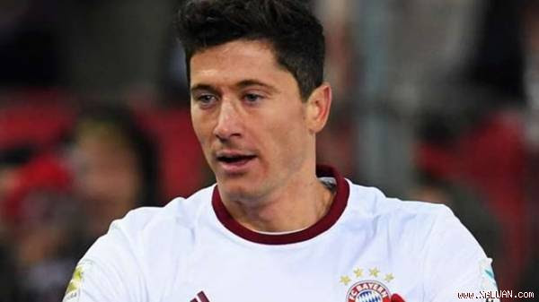 Lewandowski đã có 135 bàn tại Bundesliga.