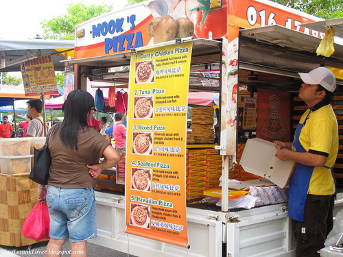 Setia Alam Pasar Malam, the longest pasr malam in Malaysia