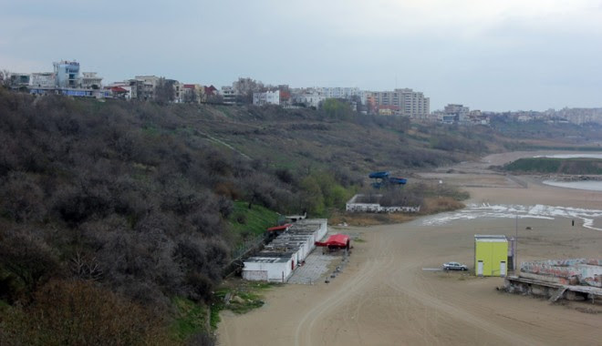 faleza1-1336312792.jpg