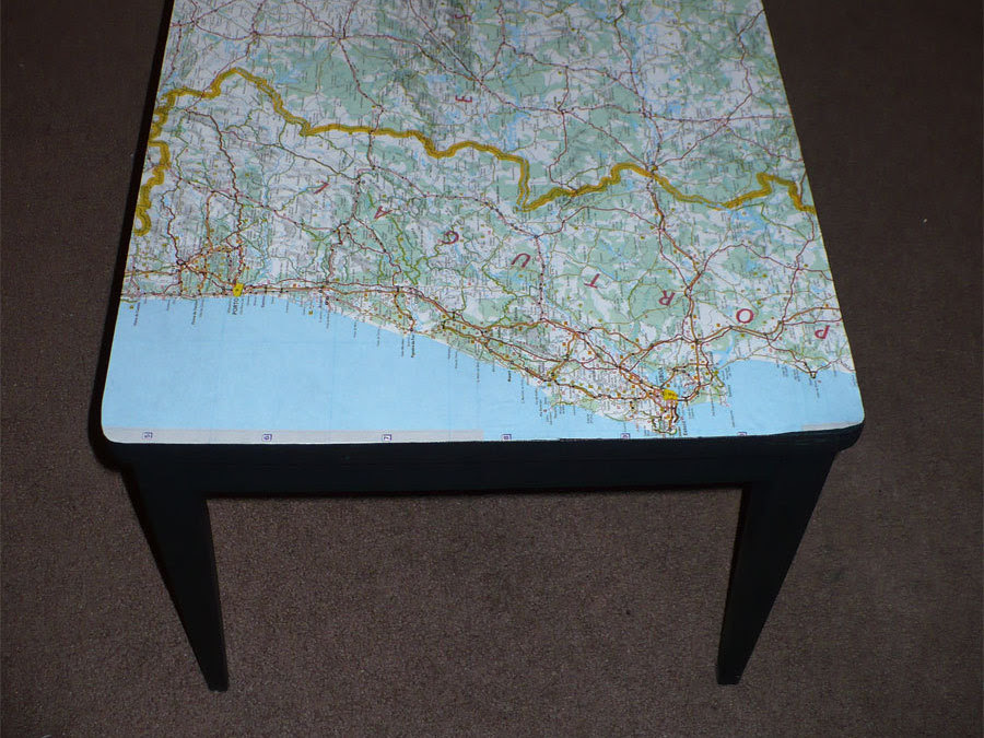you decoupage a kitchen table can Make:   Table Decoupaged