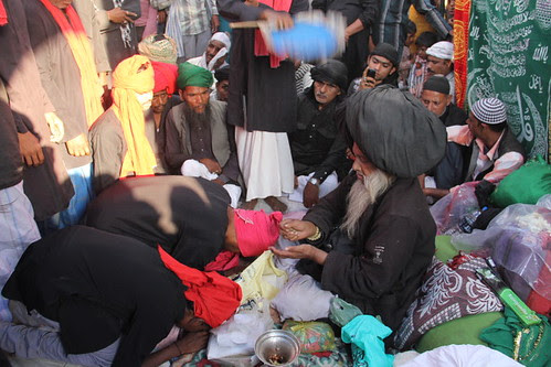 Malangs From Kolkatta Paying Tribute To Tajdare Malang Syed Ali Masoomi Madari Asqan Makanpur  2013 by firoze shakir photographerno1