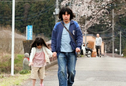 Nhkドラマ奇跡の人第4話感想 麻生久美子は峯田和伸の手に何と書いた ハニモアイ雑記帳