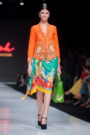 22+ Kebaya Pendek Terbaru, Inspirasi Terpopuler!