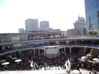 エビ中 ラゾーナ川崎 小麦粉と卵