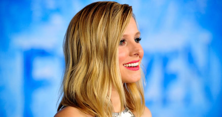 Premiere Of Walt Disney Animation Studios' 'Frozen' - Red Carpet