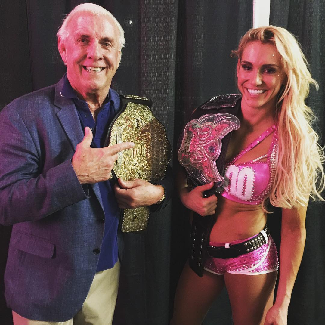 30 Awesome Backstage Photos For All The Wrestling Fans Out ...