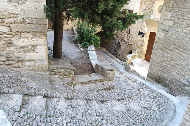 Gordes3