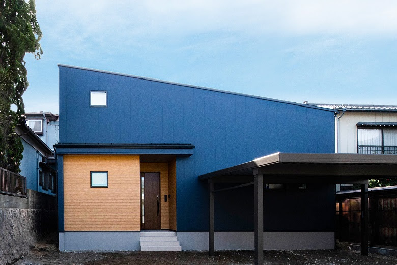 外壁に木目のアクセントを使うなら 新潟の平屋専門店 平屋生活