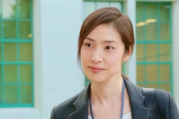 日本网友评选 娱乐圈的美熟女top10 第一名果然是她