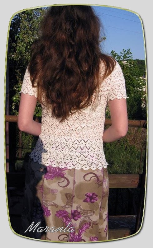 szydełkowa bluzeczka