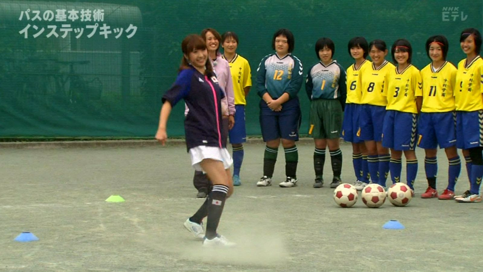 斬新な髪型の女子サッカー部員が発見される サッカーまとめ