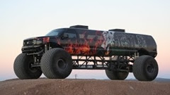 全長約10ｍ 世界一長いモンスタートラックがスゴイ わちょほほほ 車動画情報とかなんかそんなの