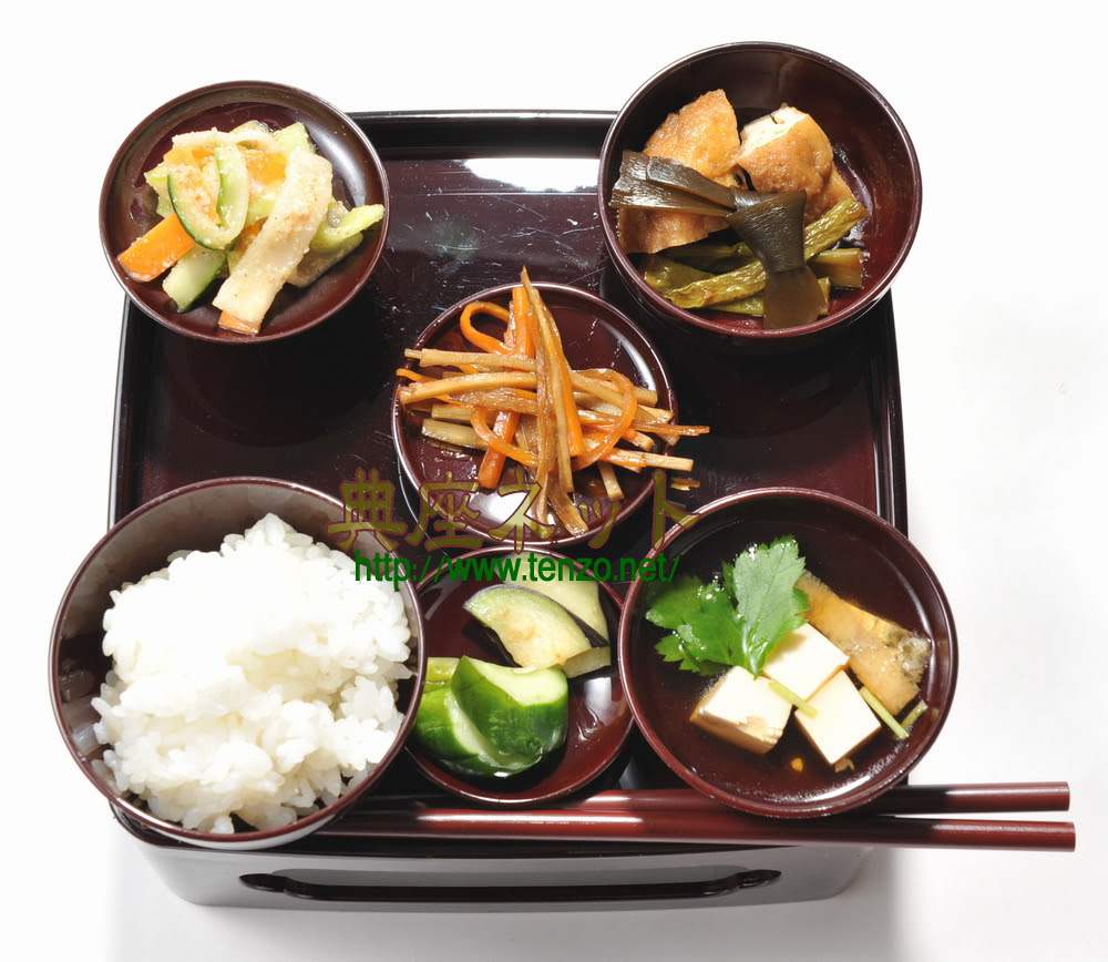 お盆の準備と精進料理のお供え作法 基本レシピと飾り付けの作法